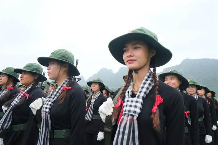 'Nữ du kích miền Nam': Thanh xuân chỉ có một lần trong đời