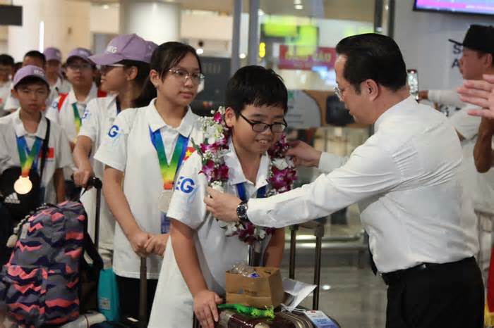 Giành 24 Huy chương tại Olympic Toán và Khoa học Quốc tế, Việt Nam xếp thứ 2 toàn đoàn