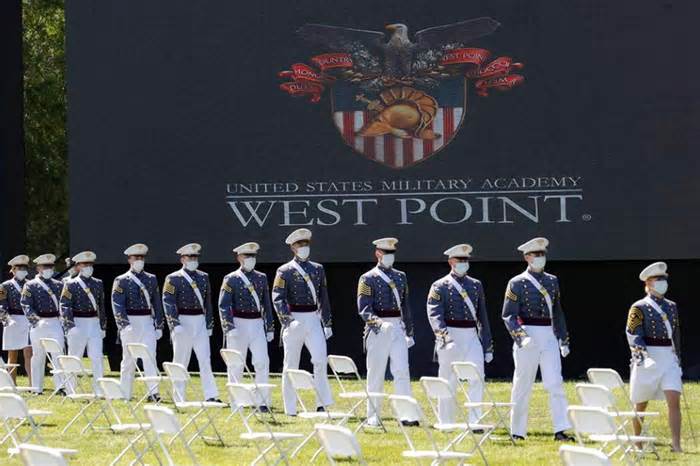 Học viện West Point tuyển sinh như thế nào?