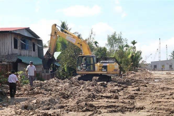 Tiền Giang: Trả tiền đền bù, giải tỏa mặt bằng Dự án Cầu Rạch Miễu 2