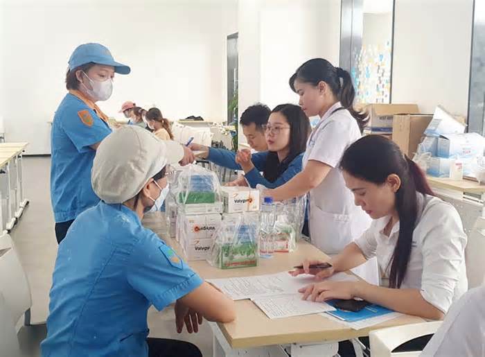 Công đoàn quan tâm chăm lo lao động nữ tại Quảng Ninh