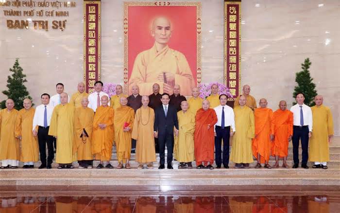 Phó Thủ tướng Trần Lưu Quang chúc mừng Đại lễ Vu Lan tại TP.HCM