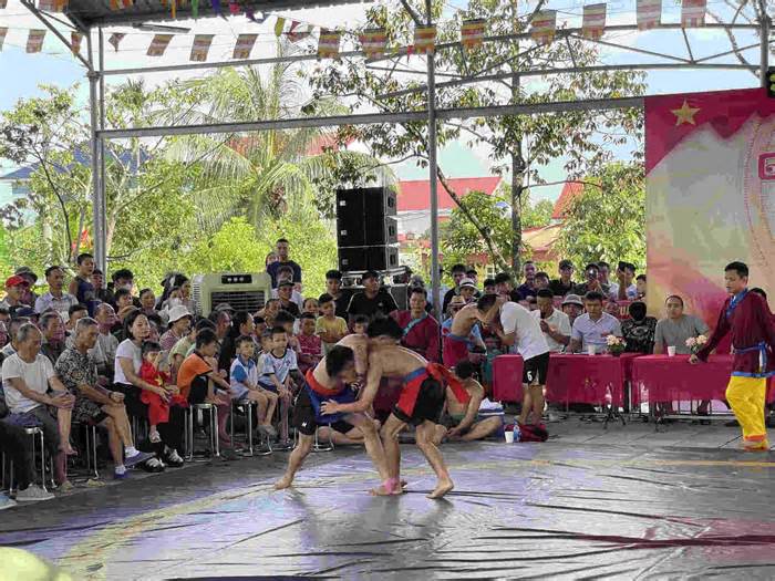 50 đô vật tranh tài trong những màn đấu hấp dẫn tại Giải vật Hải Phòng mở rộng