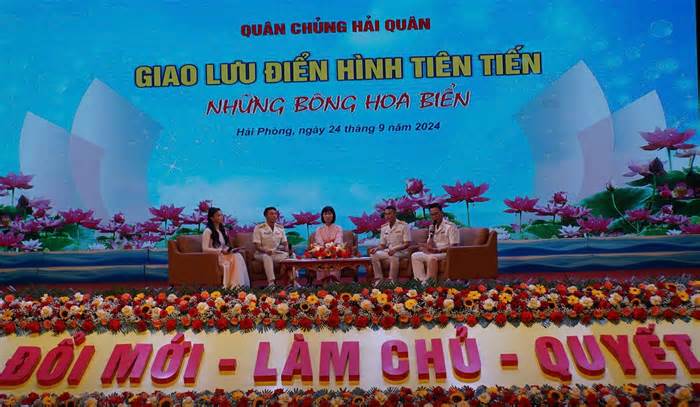 Giao lưu điển hình tiên tiến trong Quân chủng Hải quân