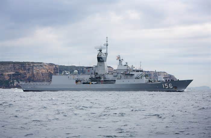 Đài Loan giám sát tàu chiến Úc đi qua eo biển