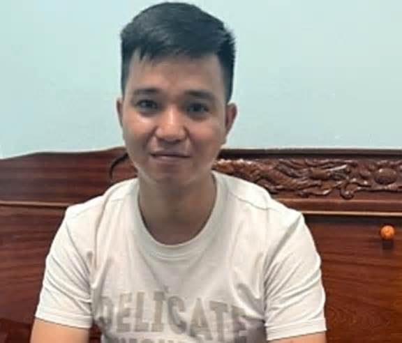 Đối tượng tấn công thầy giáo ở Bình Thuận ra trình diện công an
