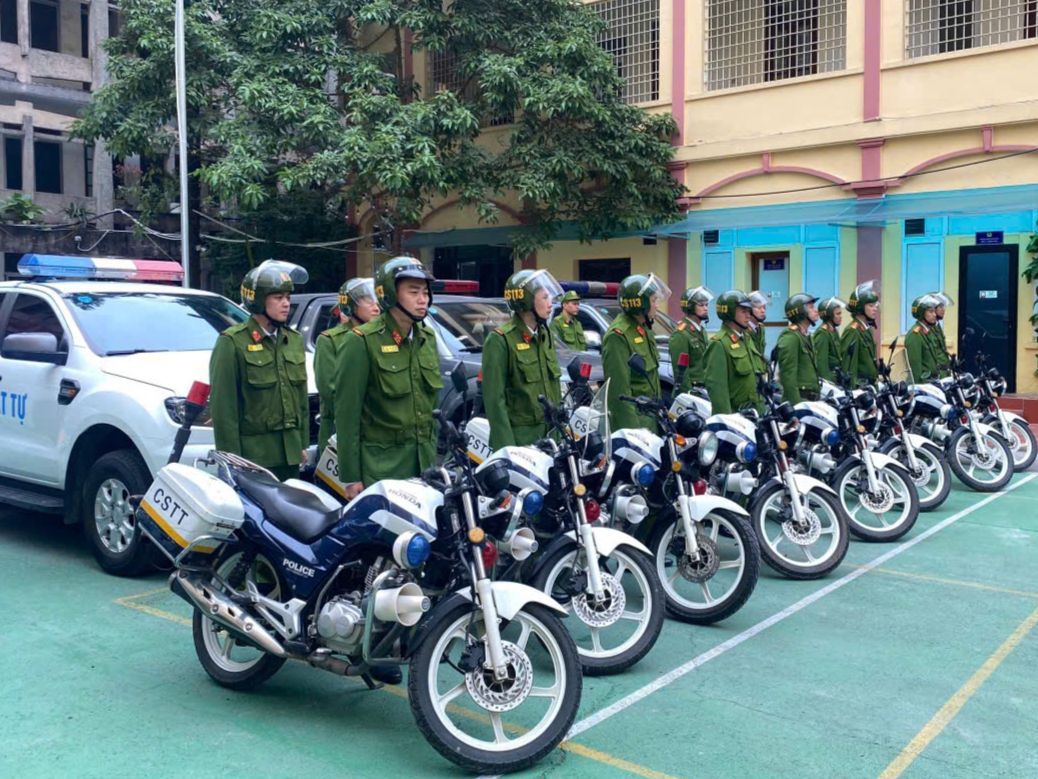 Công an Hà Nội huy động lực lượng xử lý hành vi đốt pháo trái phép đêm giao thừa