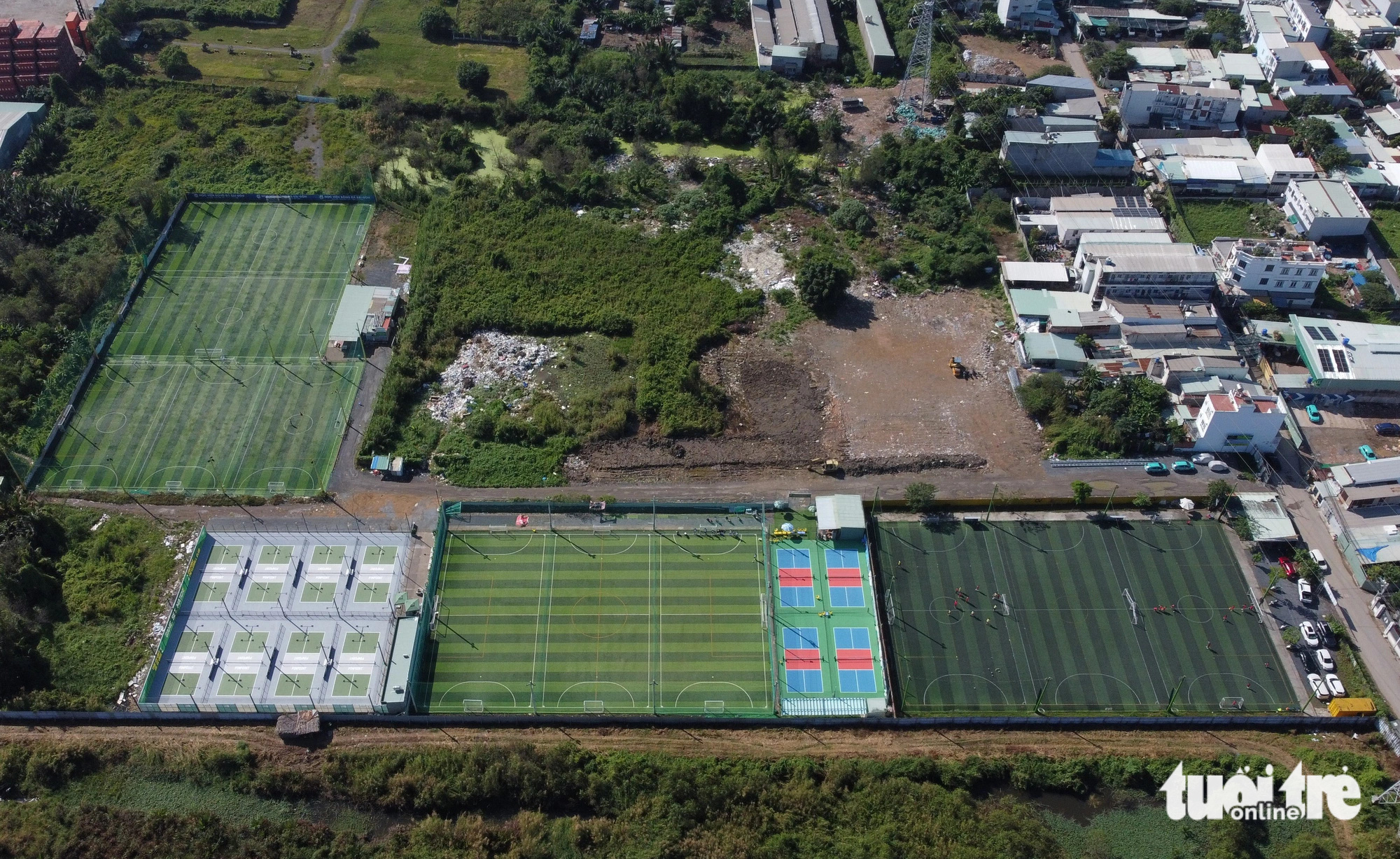 Hàng ngàn m2 sân Pickleball xây sai phép trên đất nông nghiệp ở quận 7