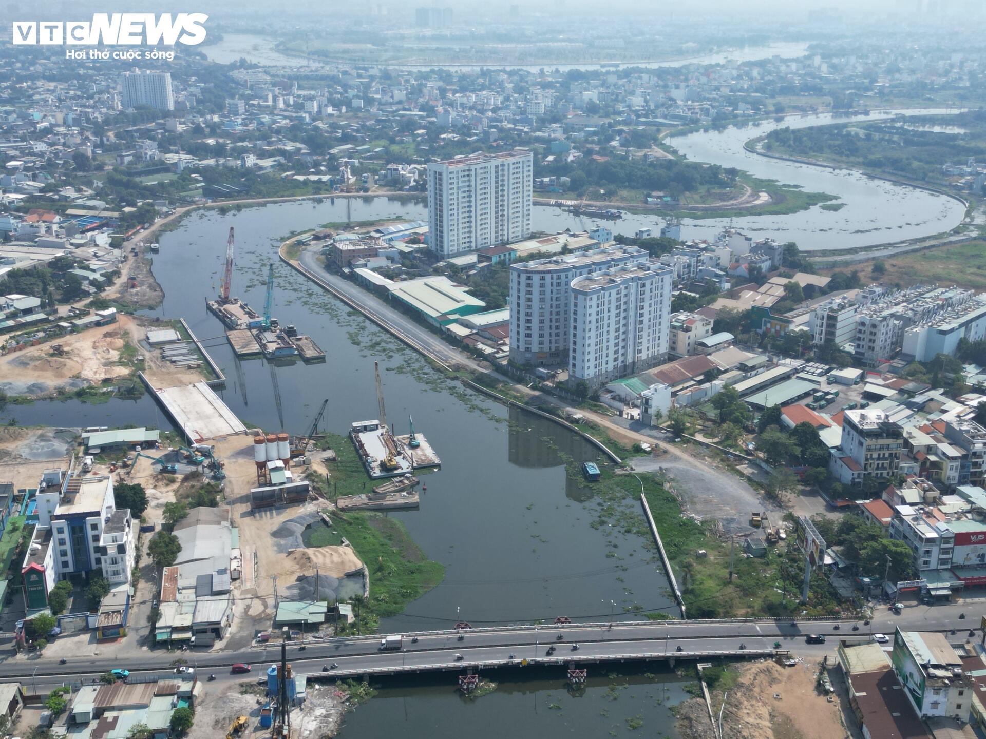 Hồi sinh kênh ô nhiễm bậc nhất TP.HCM ngày đầu năm mới