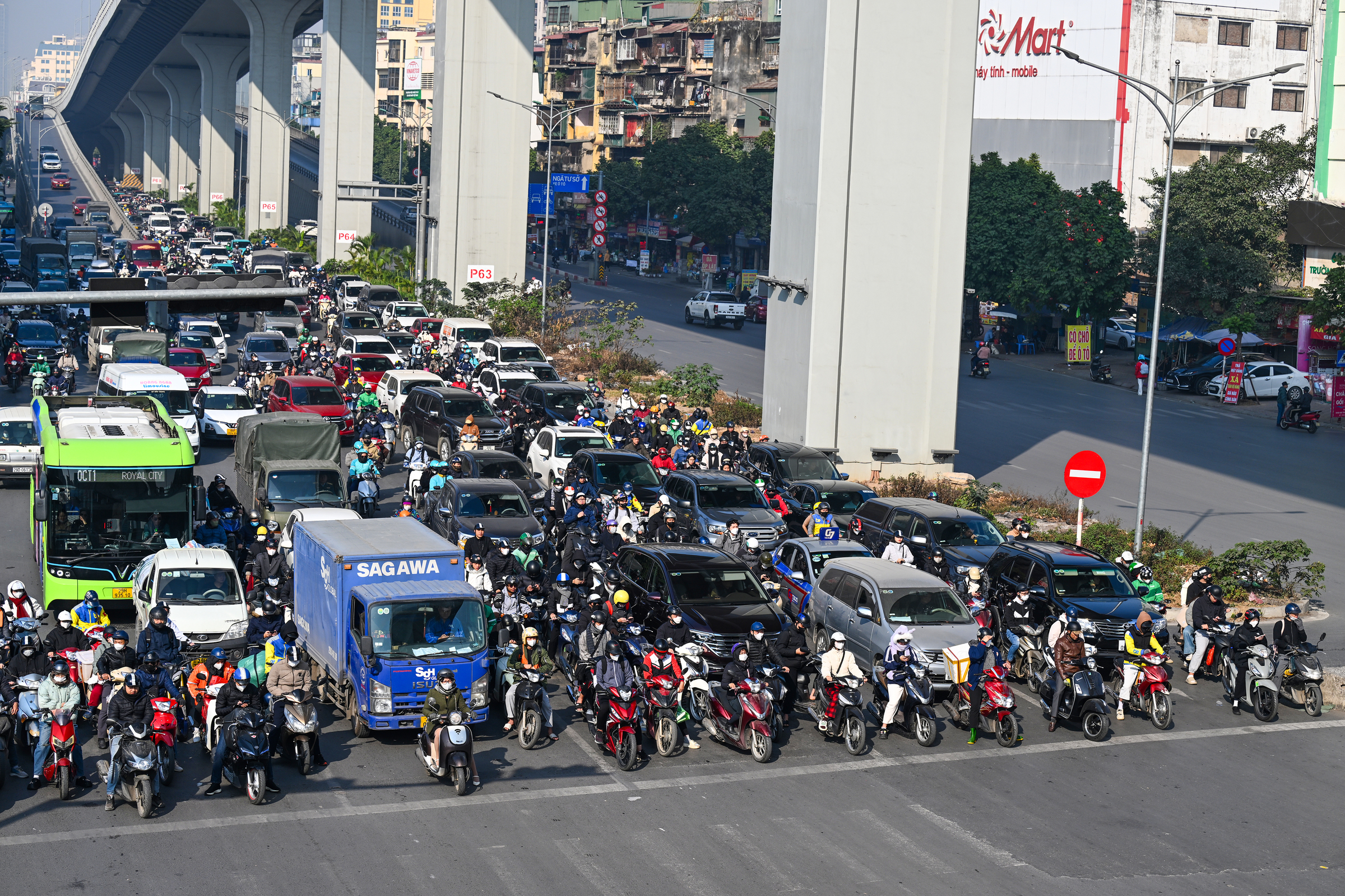 327.000 trường hợp bị phạt trong tháng đầu thực hiện Nghị định 168