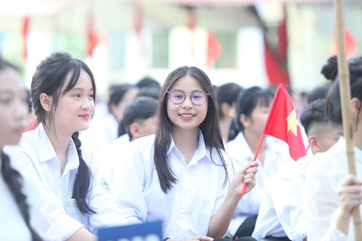 Tuyển sinh lớp 10 chuyên Khoa học Tự nhiên: Tăng 1 môn thi