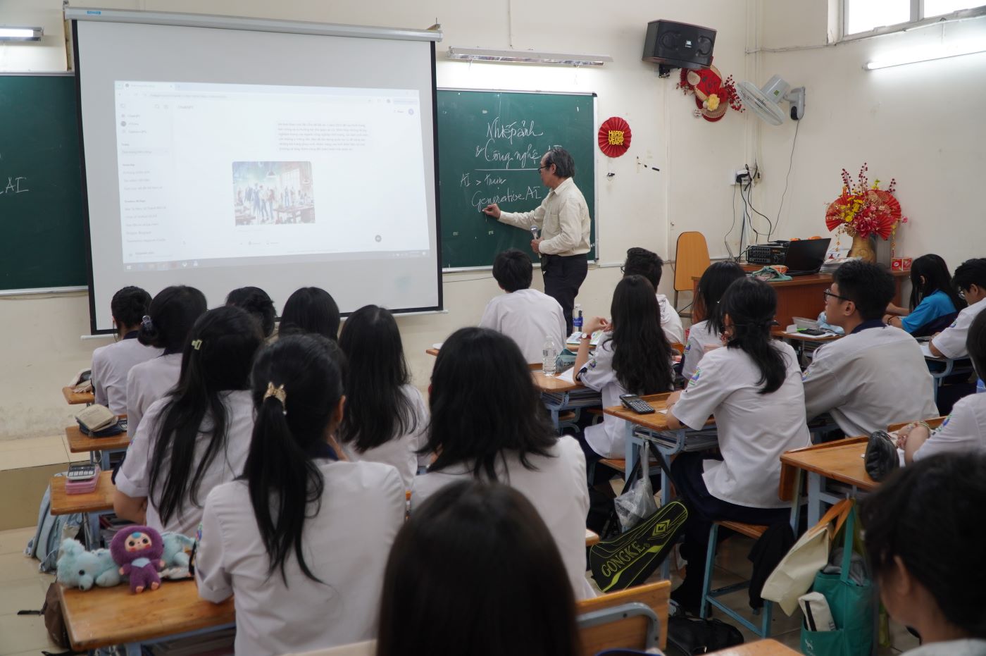 TPHCM lập đoàn kiểm tra về dạy thêm, học thêm