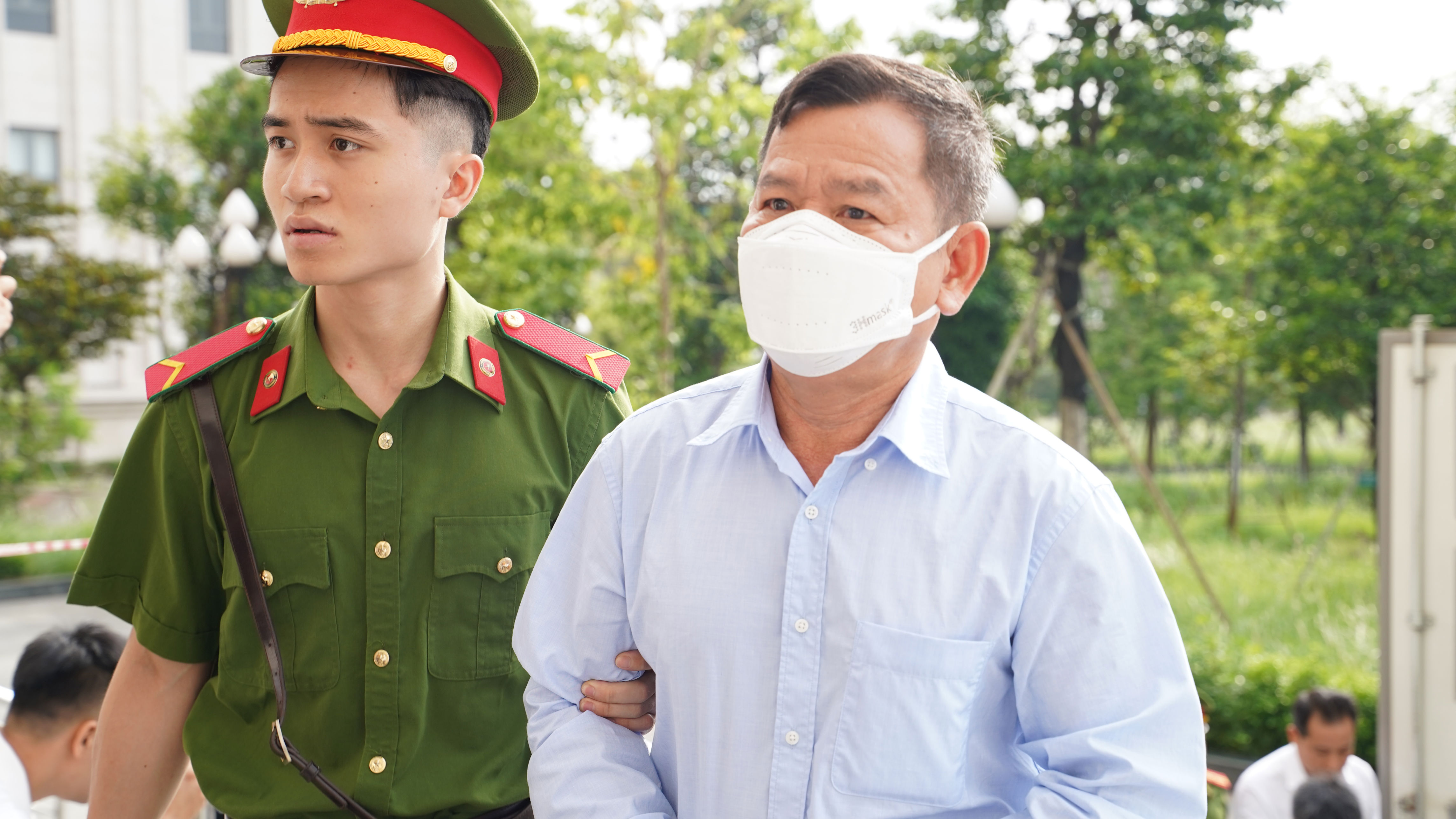 Lời khai tại tòa của các cựu quan chức tỉnh Quảng Ngãi về việc chia chác chục tỷ đồng nhận hối lộ