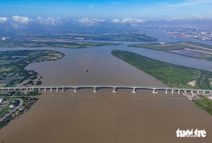 Toàn cảnh hạ tầng huyết mạch nối TP.HCM và Đồng Nai, chờ thêm cầu, cao tốc, metro chiến lược