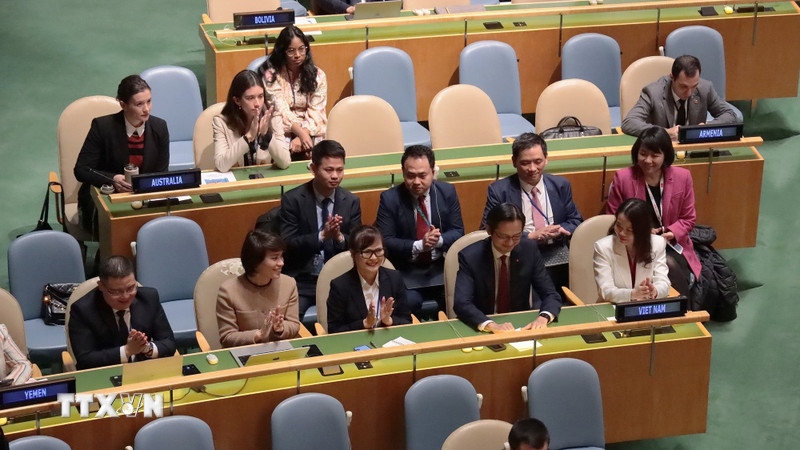 Thủ tướng: Ngoại giao kinh tế chuyển mình mạnh mẽ vì sự phát triển hùng cường của dân tộc