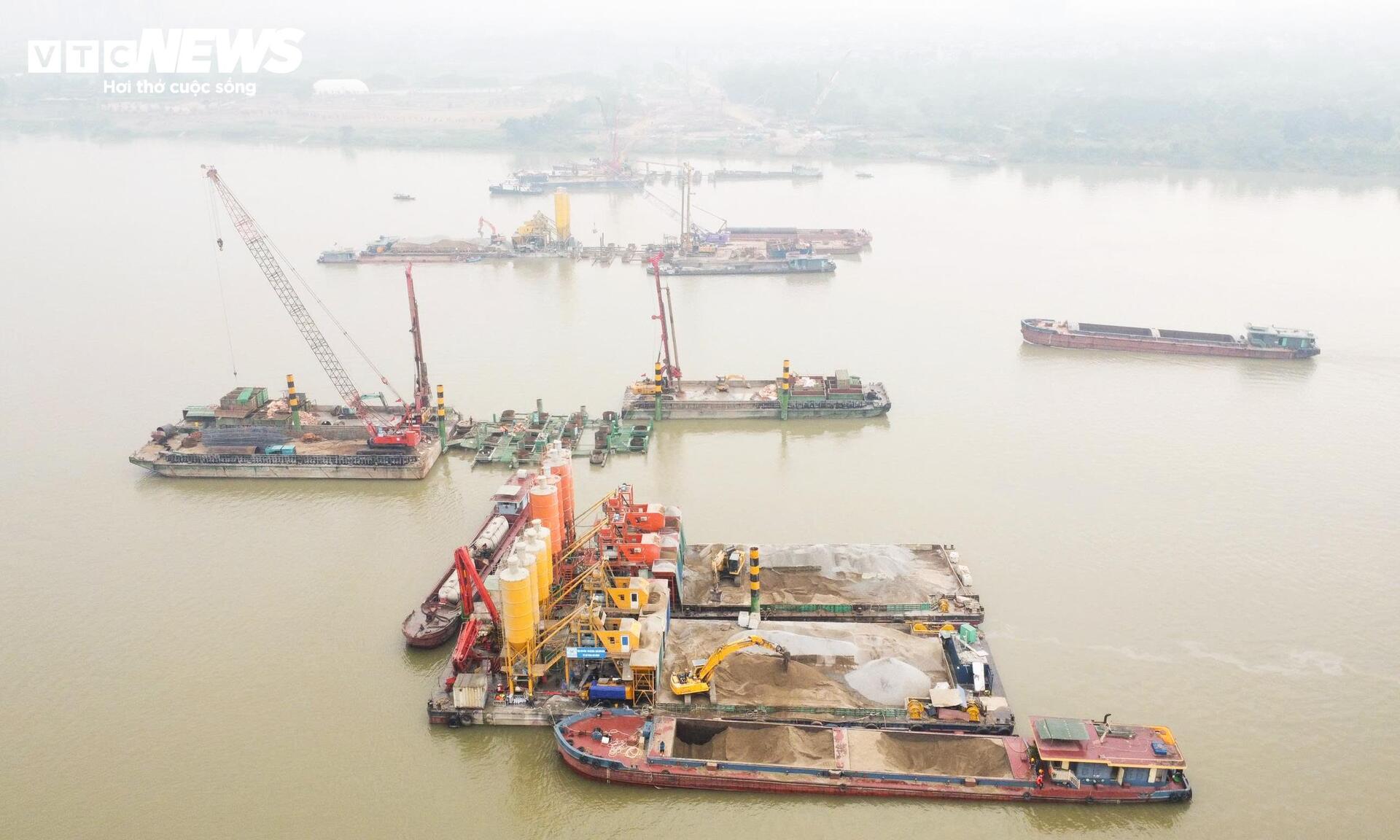Mục sở thị đại công trường thi công 7 cầu bắc qua sông Hồng - 9