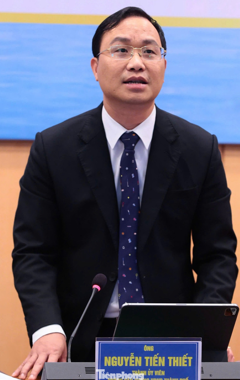 Ông Nguyễn Tiến Thiết - Thành uỷ viên, Chánh Văn phòng UBND TP Hà Nội - nhấn mạnh việc sửa đổi Luật Thủ đô lần này diễn ra trong một bối cảnh có ý nghĩa đặc biệt quan trọng.