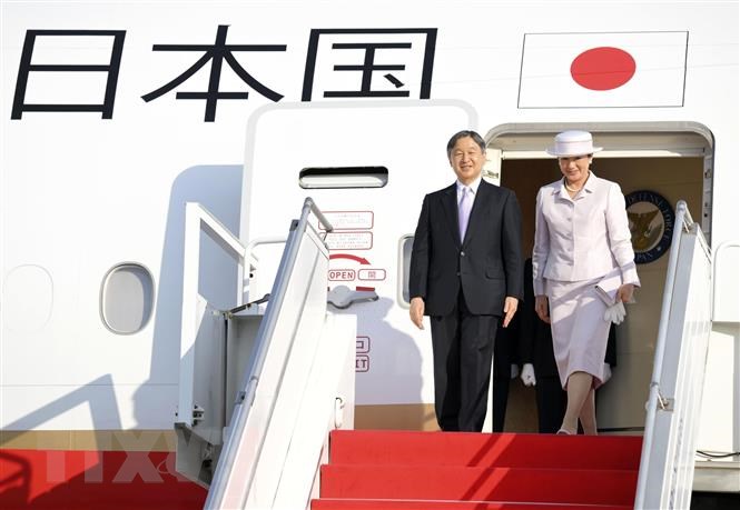Nhật hoàng Naruhito tới Indonesia, bắt đầu chuyến thăm cấp Nhà nước