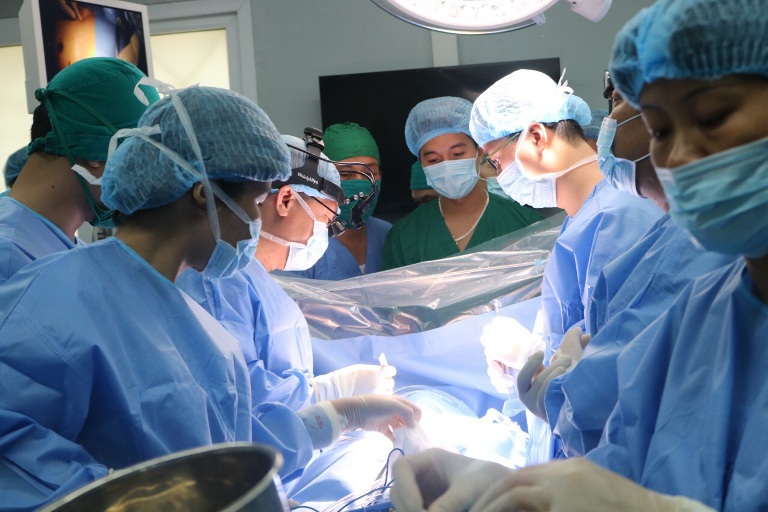 Lâm Đồng: Cứu sống bệnh nhân bị đâm trúng tim, mất nhiều máu