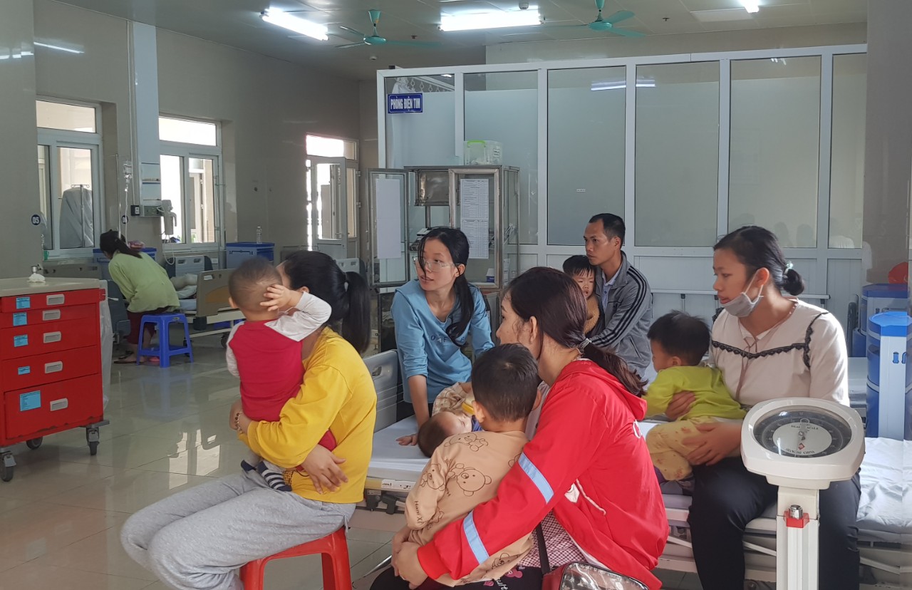 Nắng nóng gay gắt, bệnh nhân nhập viện tại Ninh Bình tăng cao