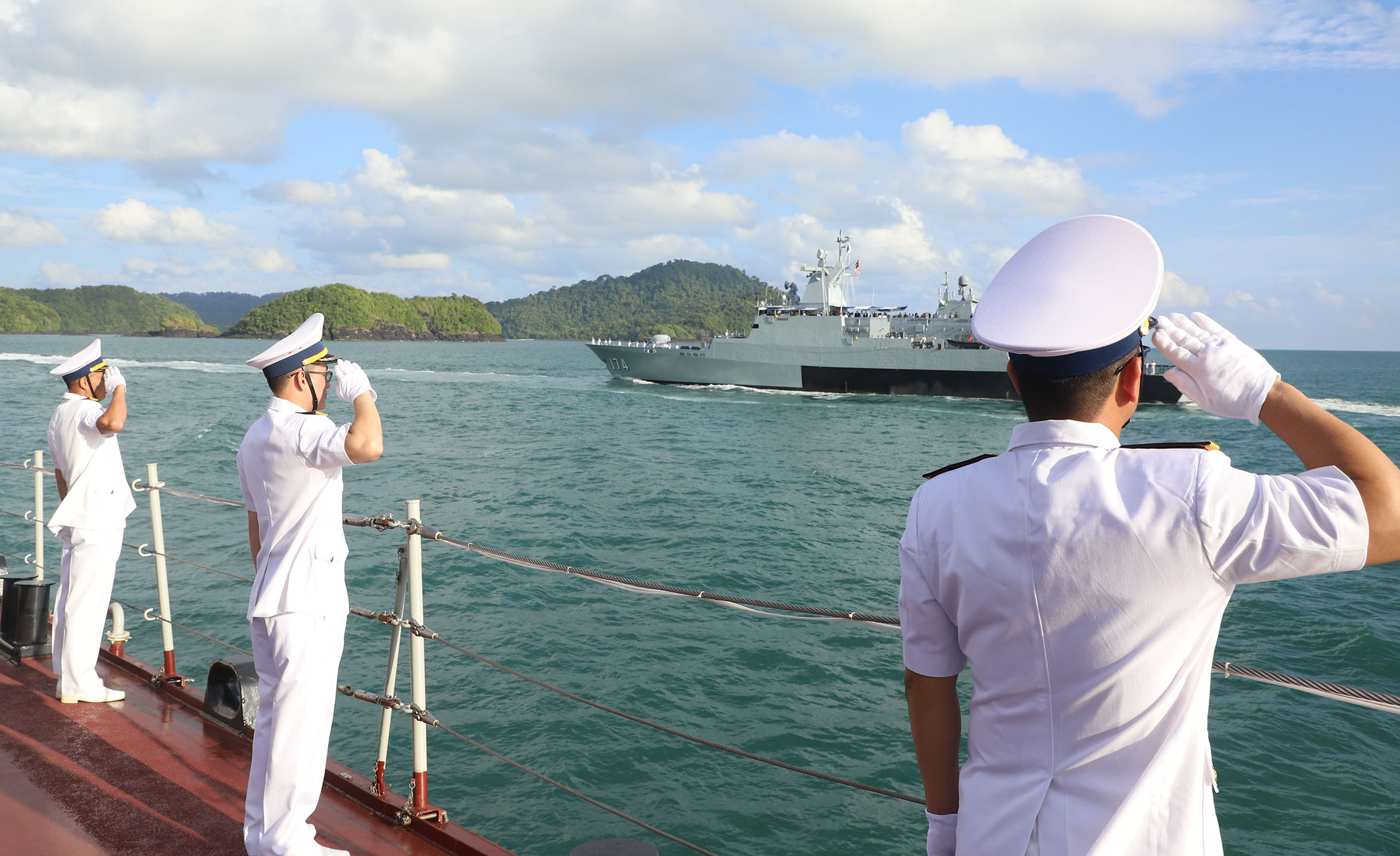 Hải quân Việt Nam hoàn thành tốt hoạt động đa phương quốc tế tại Malaysia và Indonesia