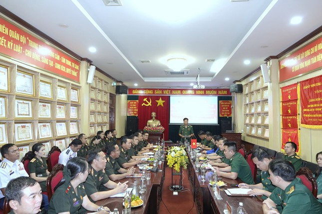 Thúc đẩy giao lưu sỹ quan trẻ giữa hai Quân đội Việt Nam-Lào