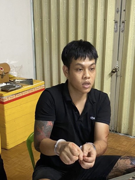 Bị khách đưa người đến chém, nam nhân viên quán karaoke ở Đà Nẵng gây án mạng