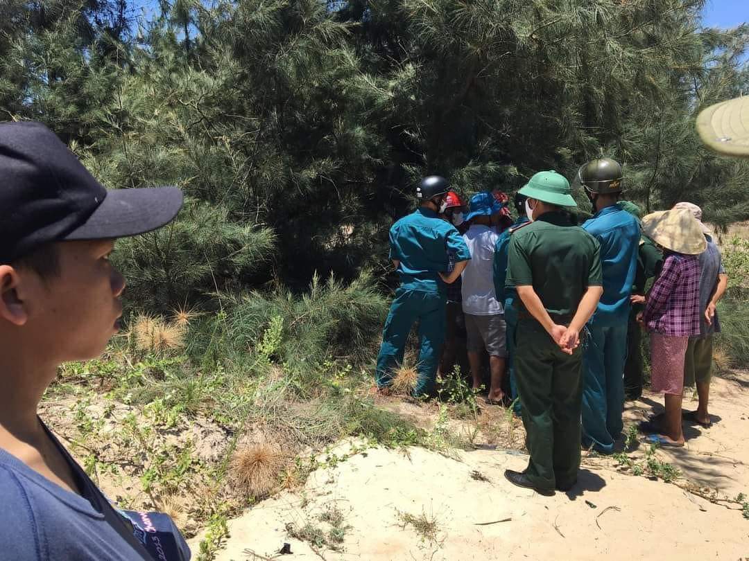 Quảng Nam phát hiện 1 thi thể đang phân hủy trong bụi rậm