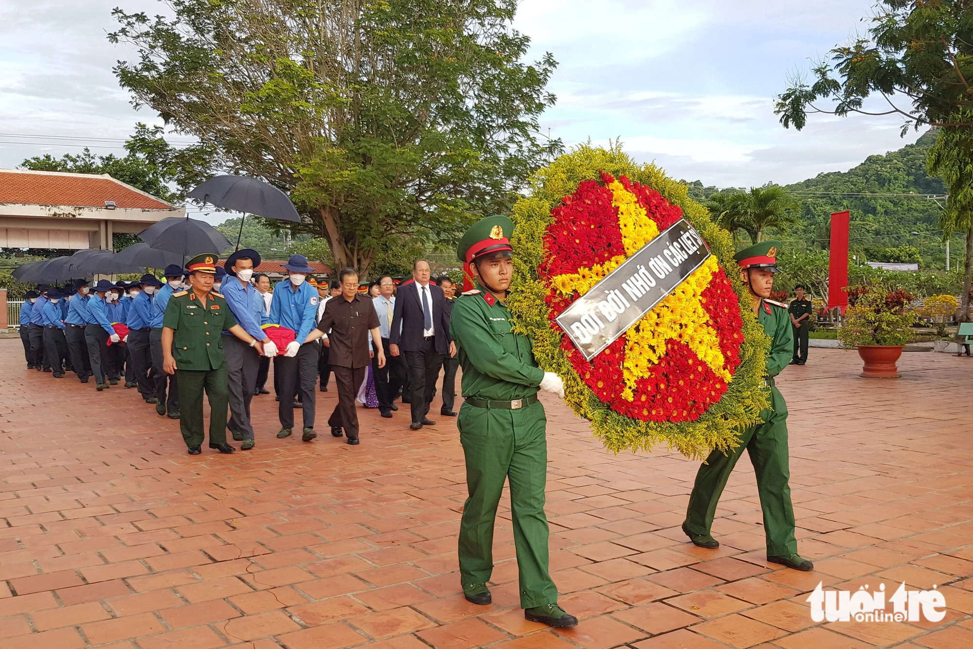 Truy điệu, cải táng 108 hài cốt liệt sĩ quân tình nguyện Việt Nam