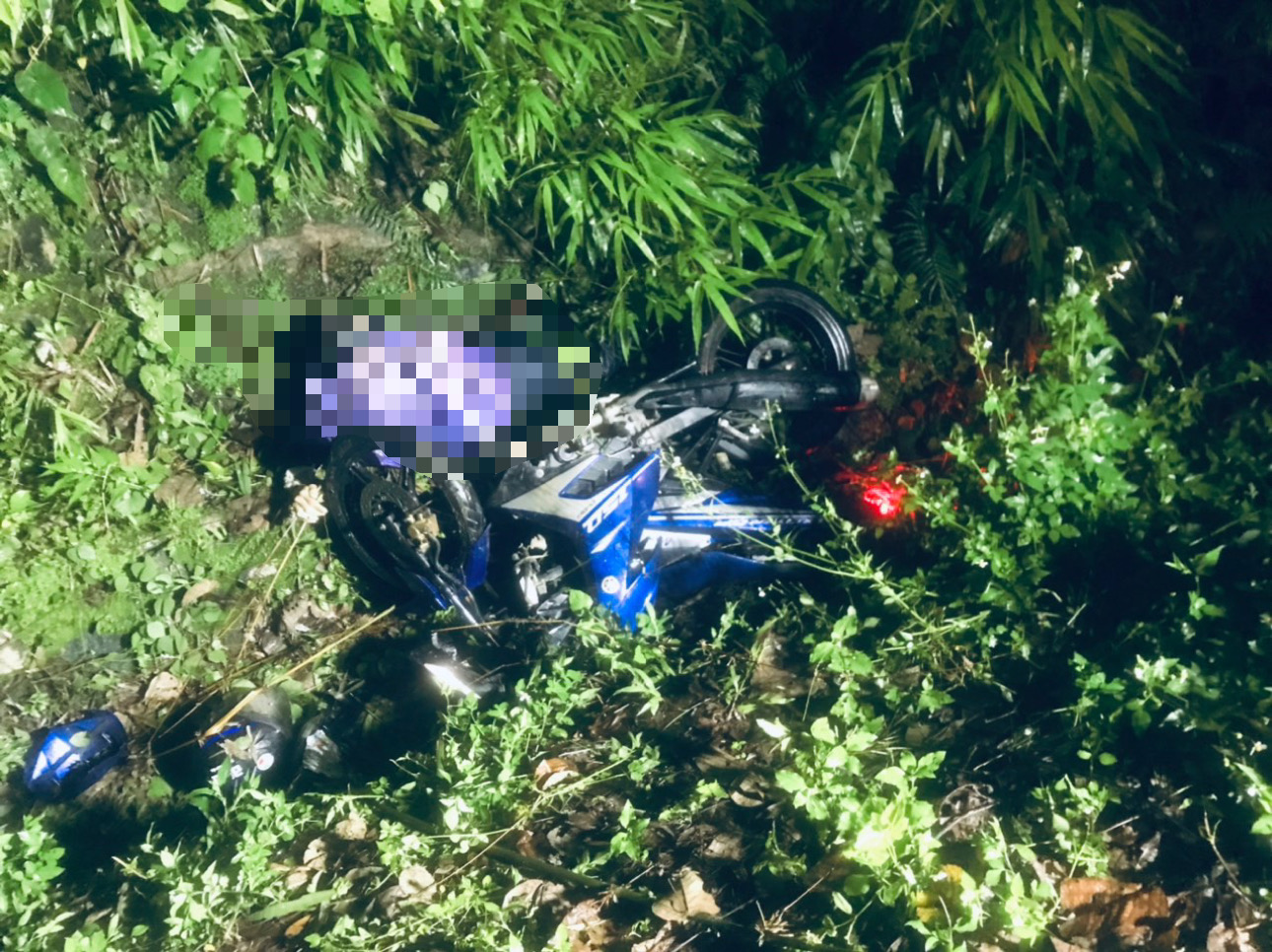 Nam thanh niên đi xe máy gặp nạn tử vong trên đường đèo Quốc lộ 55