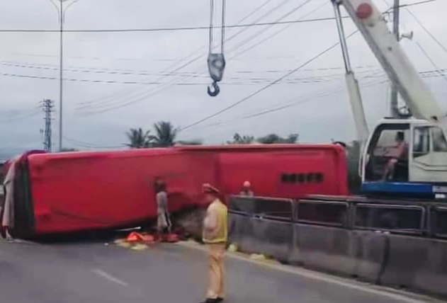 Thông tin mới nhất vụ tai nạn xe khách tại Quảng Bình