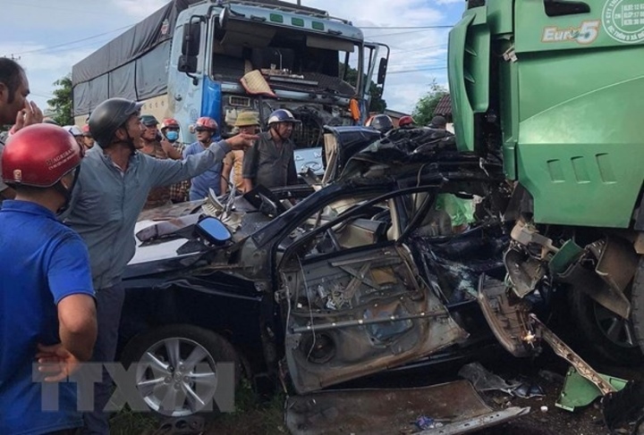 Tai nạn khiến 3 thành viên HAGL tử vong: Tạm giữ hình sự tài xế xe tải