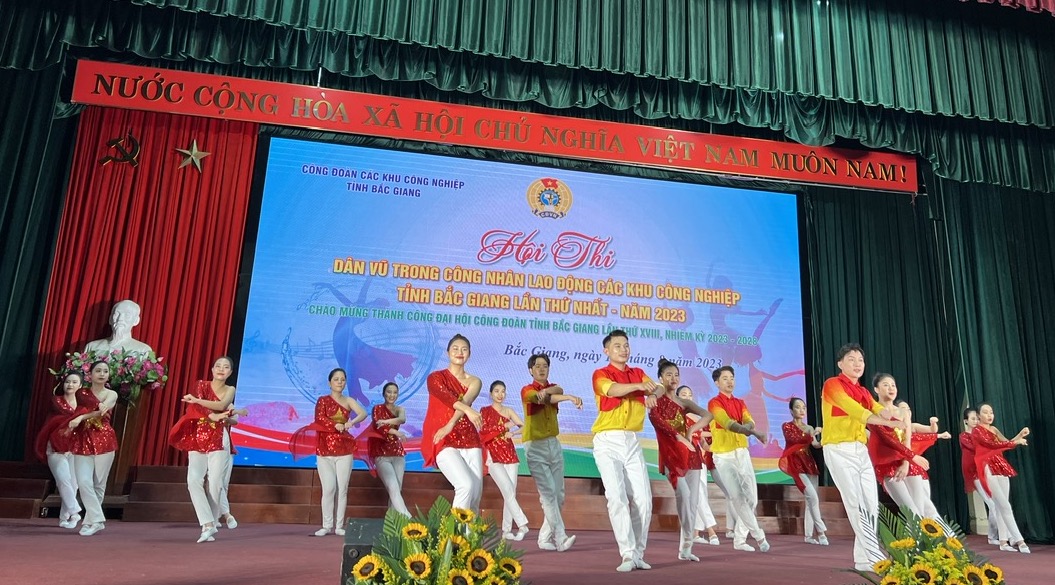 Hội thi dân vũ trong công nhân lao động Các khu công nghiệp tỉnh Bắc Giang
