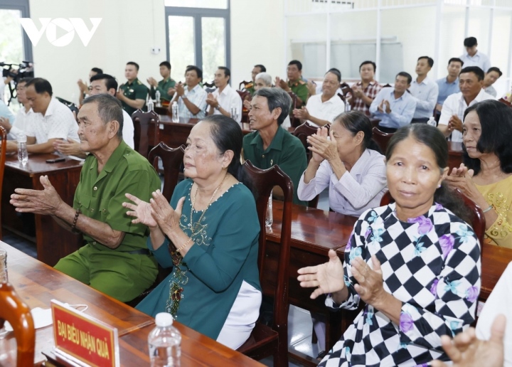 Chủ tịch nước thăm xã nông thôn mới nâng cao Vĩnh Tế, thành phố Châu Đốc