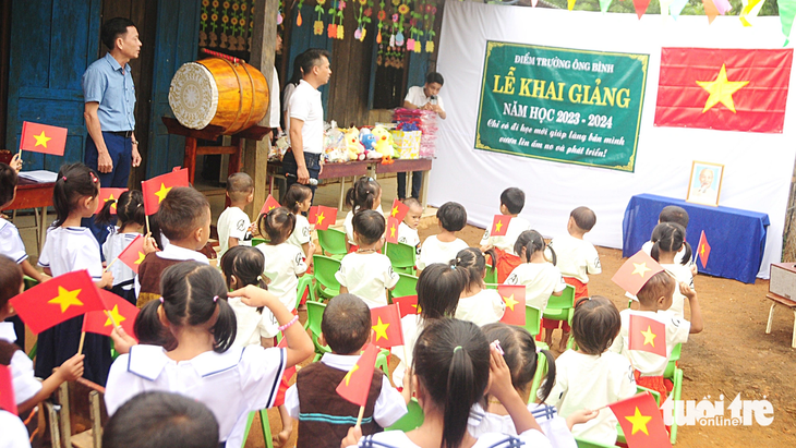 Khai giảng có... tiếng trống trường