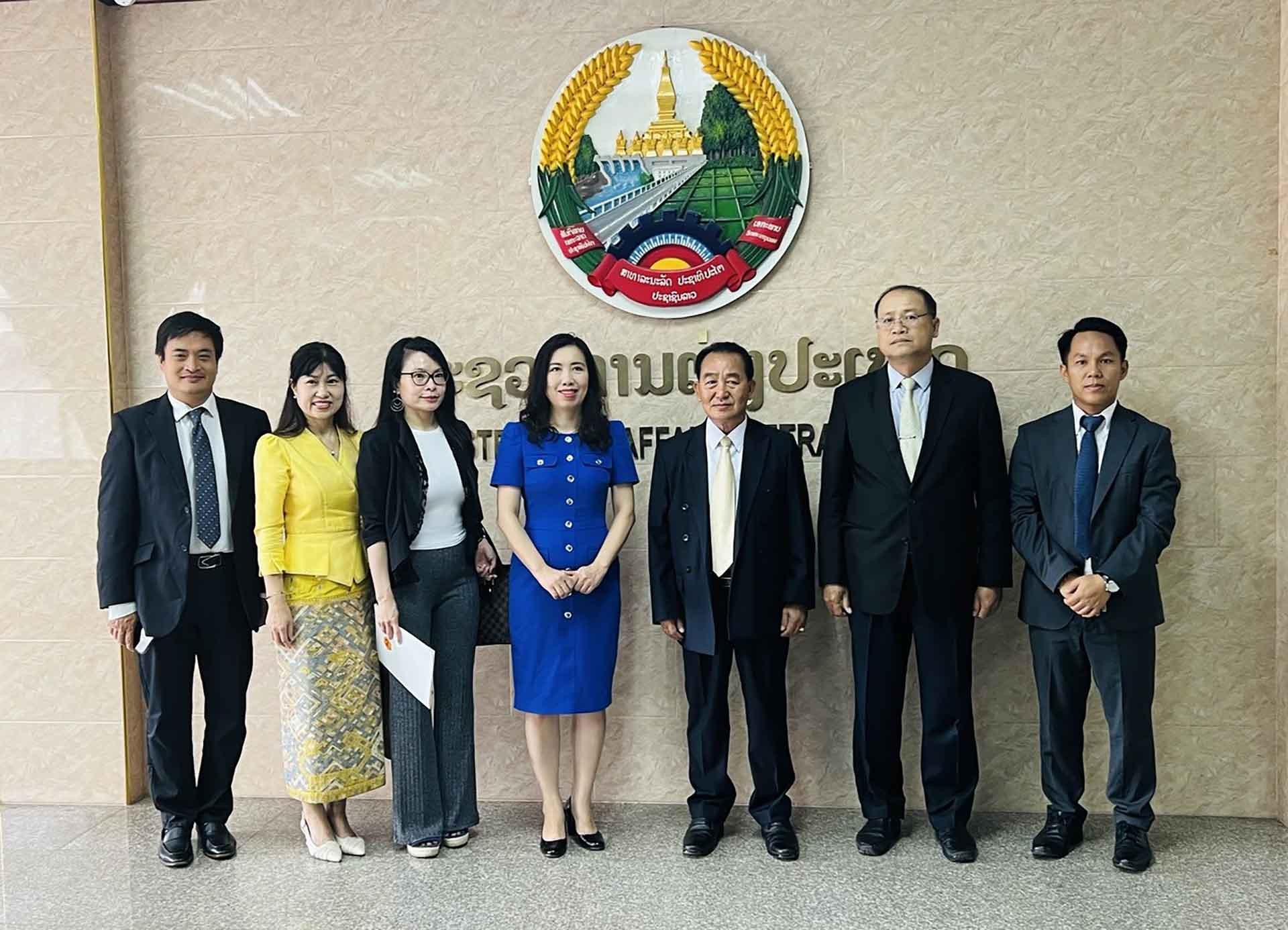 Việt Nam và Lào tăng cường hợp tác hỗ trợ kiều dân ở nước ngoài