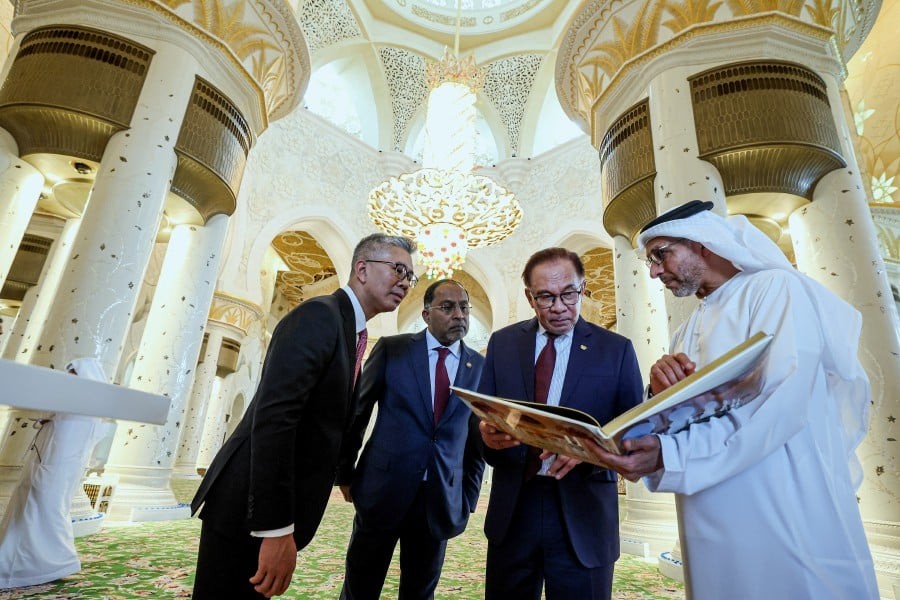 Thủ tướng Malaysia thăm UAE: 36 tiếng đồng hồ và 8,6 tỷ USD cam kết đầu tư