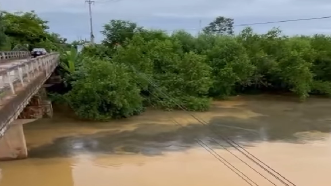 Lộ diện thêm doanh nghiệp xả thải trái phép làm ô nhiễm sông Sa Lung