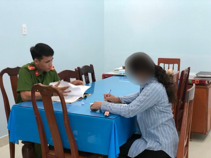 Xúc phạm uy tín của UBND xã ở Quảng Ngãi, người phụ nữ bị xử phạt