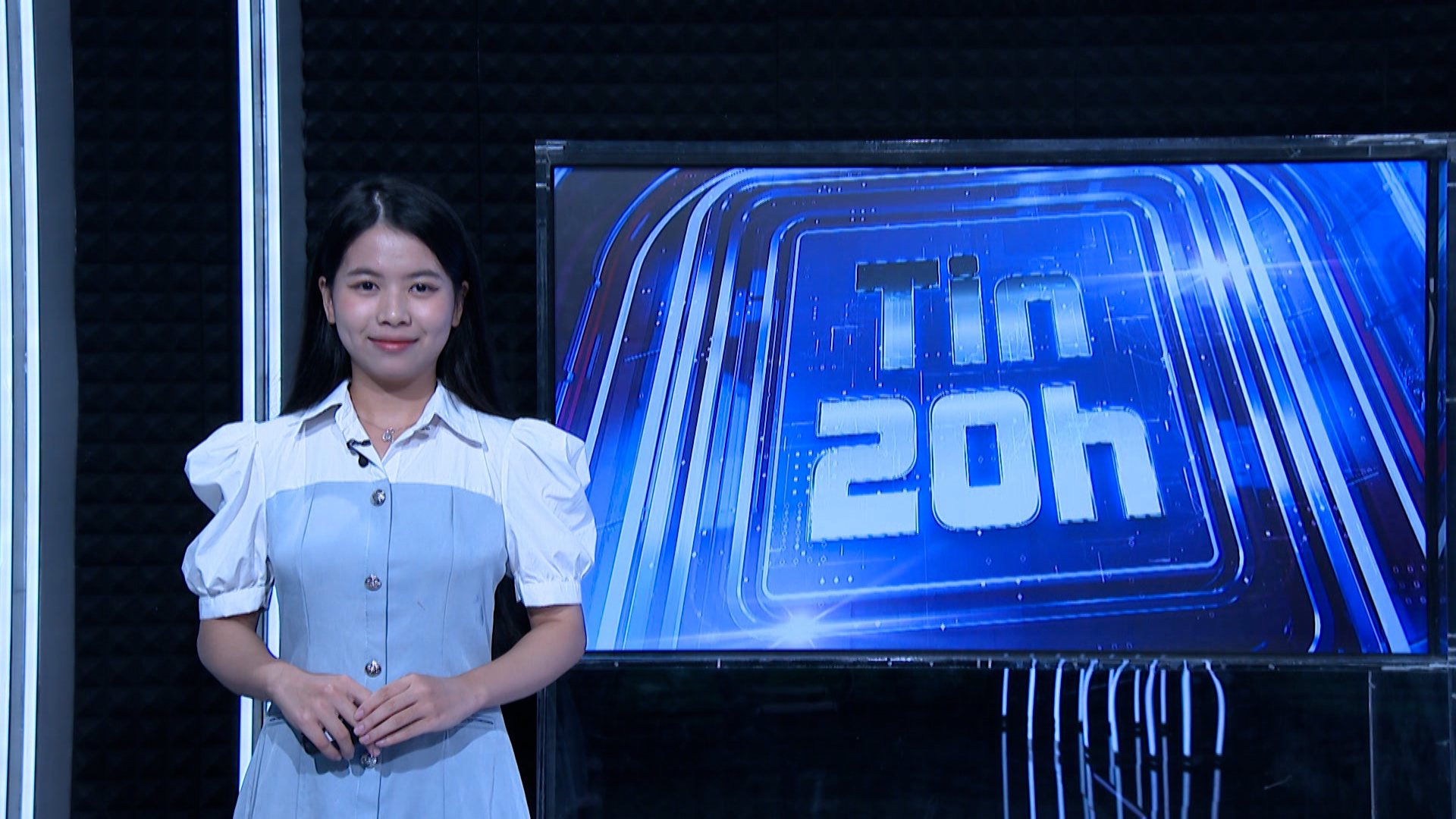Tin 20h: Nguyên nhân vụ giáo viên THPT ở Hà Nội túm cổ áo, kéo lê học sinh