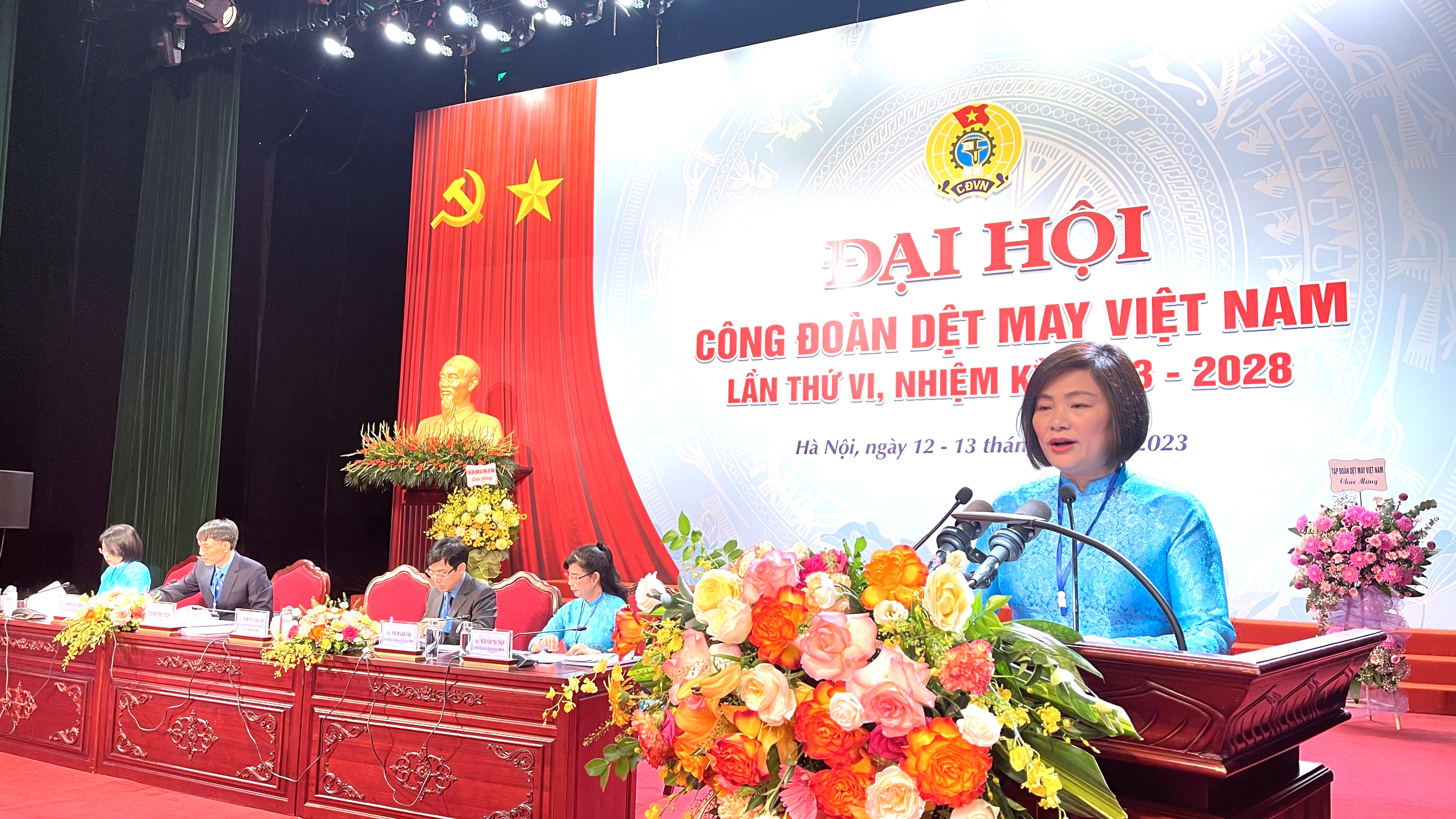 Bà Phạm Thị Thanh Tâm tái đắc cử Chủ tịch Công đoàn Dệt may Việt Nam khoá VI
