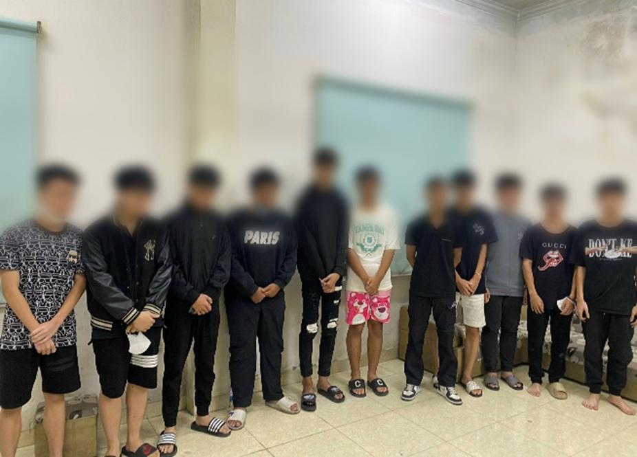 Bắt giữ 13 thanh niên mang hung khí từ Hưng Yên lên Hà Nội đánh nhau