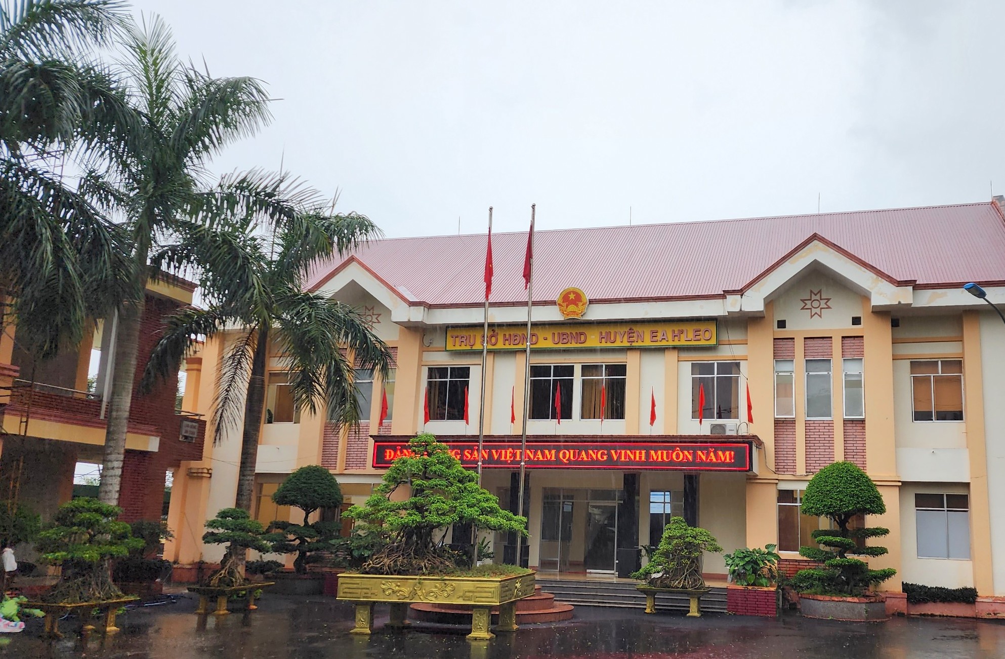 Lãnh đạo UBND huyện ở Đắk Lắk sẽ công khai xin lỗi giáo viên