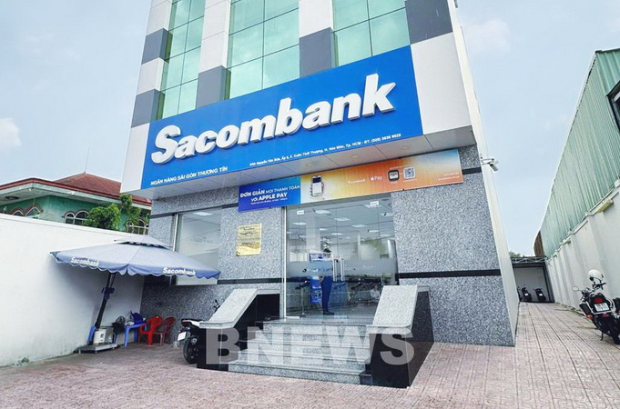 TP.HCM: Phòng giao dịch Sacombank nghi bị cướp đã hoạt động trở lại