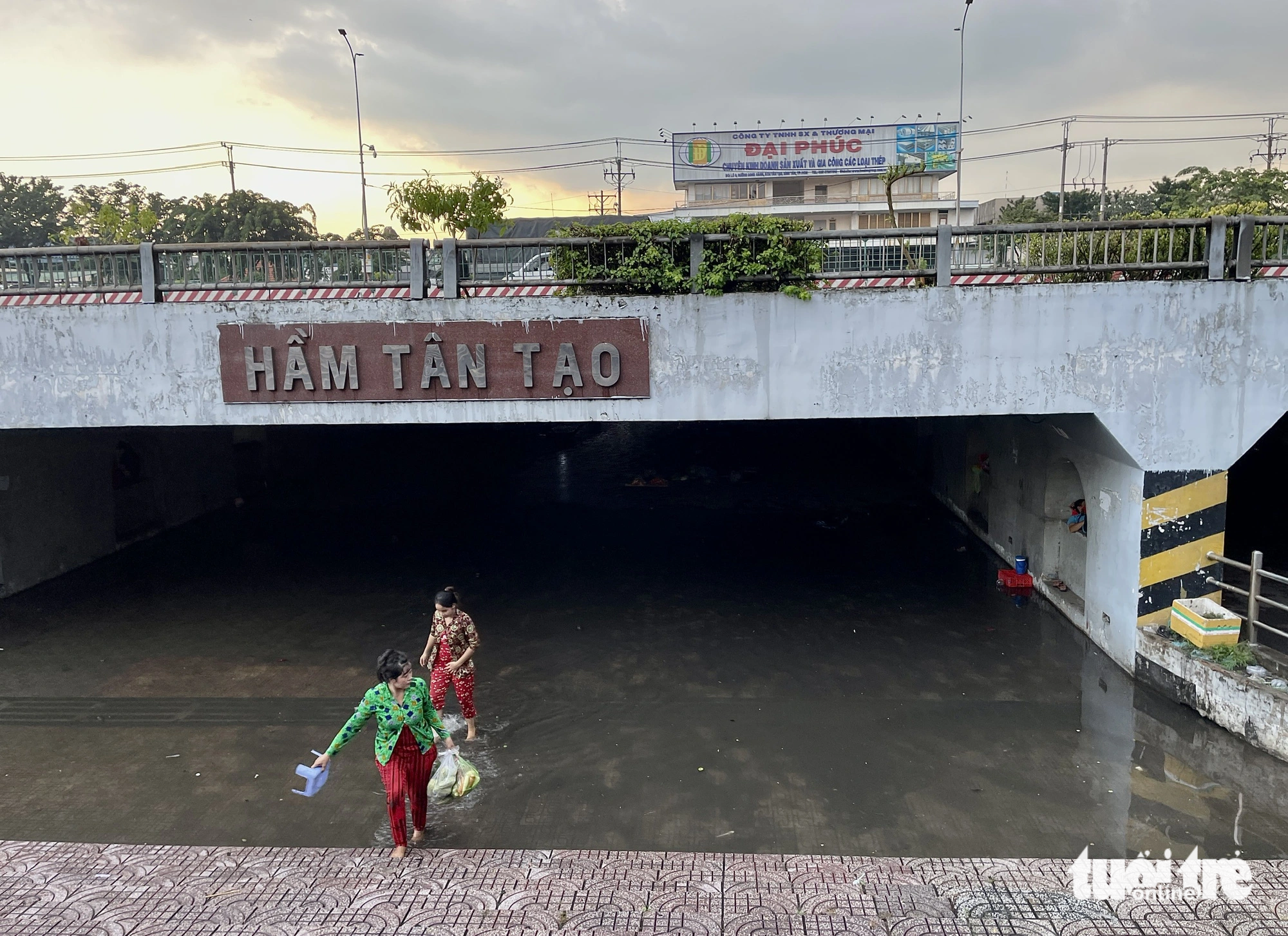 Quận Bình Tân lý giải nguyên nhân ngập trụ sở quận và hầm chui Tân Tạo