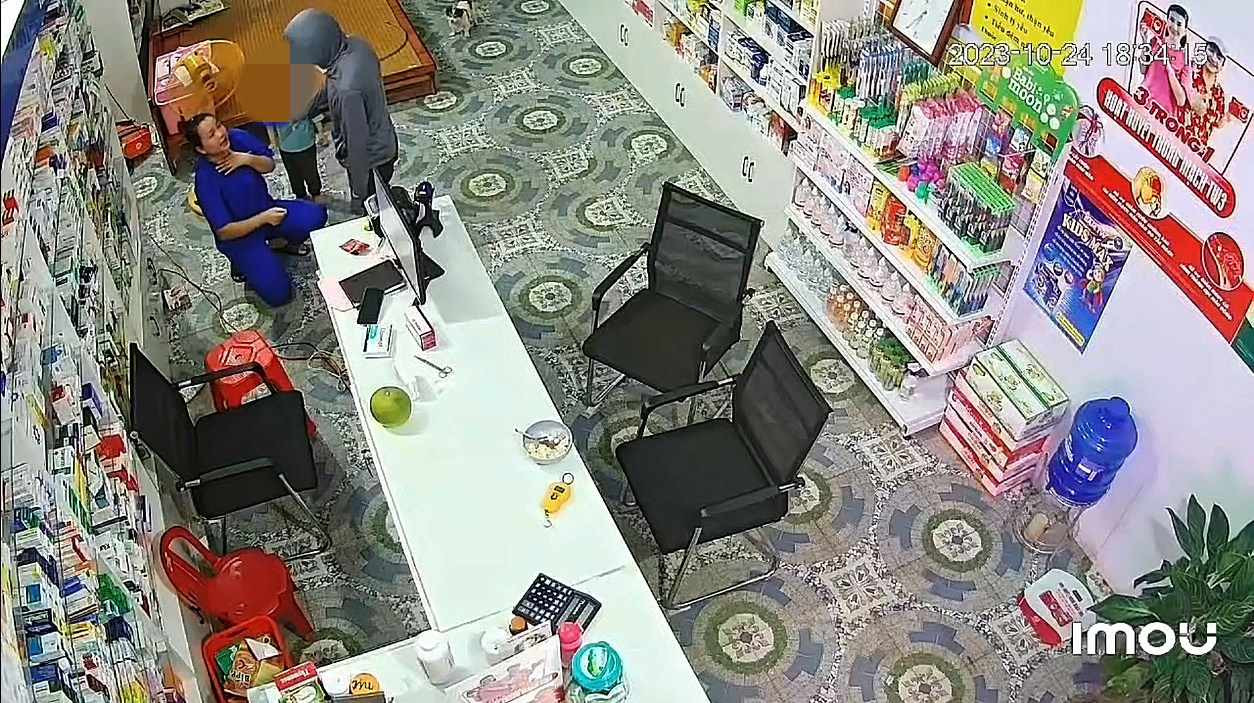Bắt đối tượng dùng dao xông vào hiệu thuốc tại Ninh Bình cướp tài sản