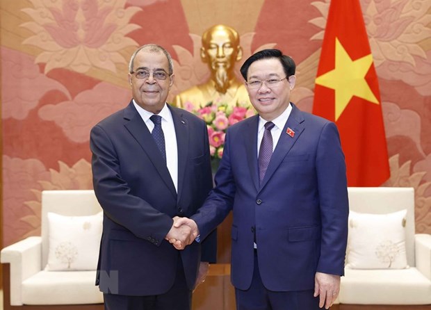 Algeria muốn hợp tác với Việt Nam sản xuất dược phẩm