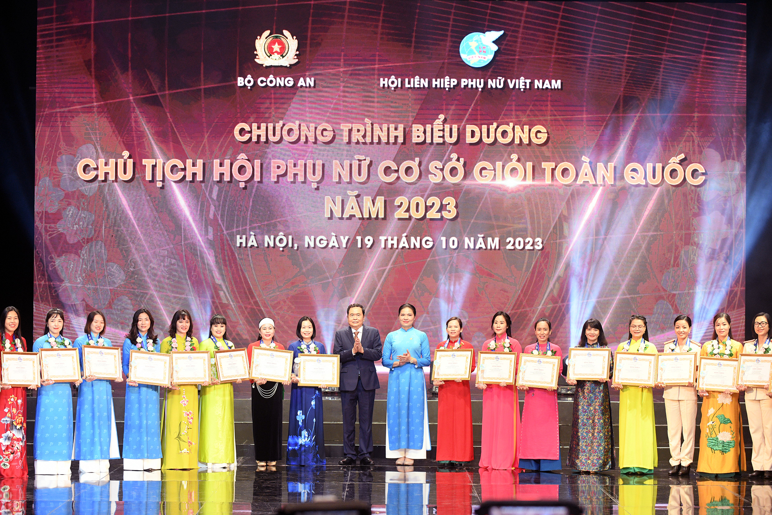 Biểu dương 293 Chủ tịch Hội Phụ nữ cơ sở giỏi toàn quốc năm 2023