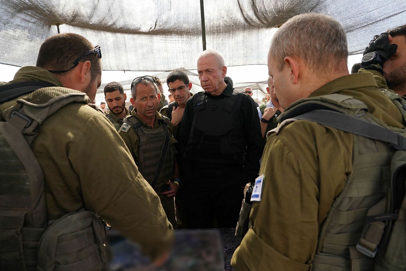 Bộ trưởng Quốc phòng Israel nói quân đội sẽ sớm vào Gaza