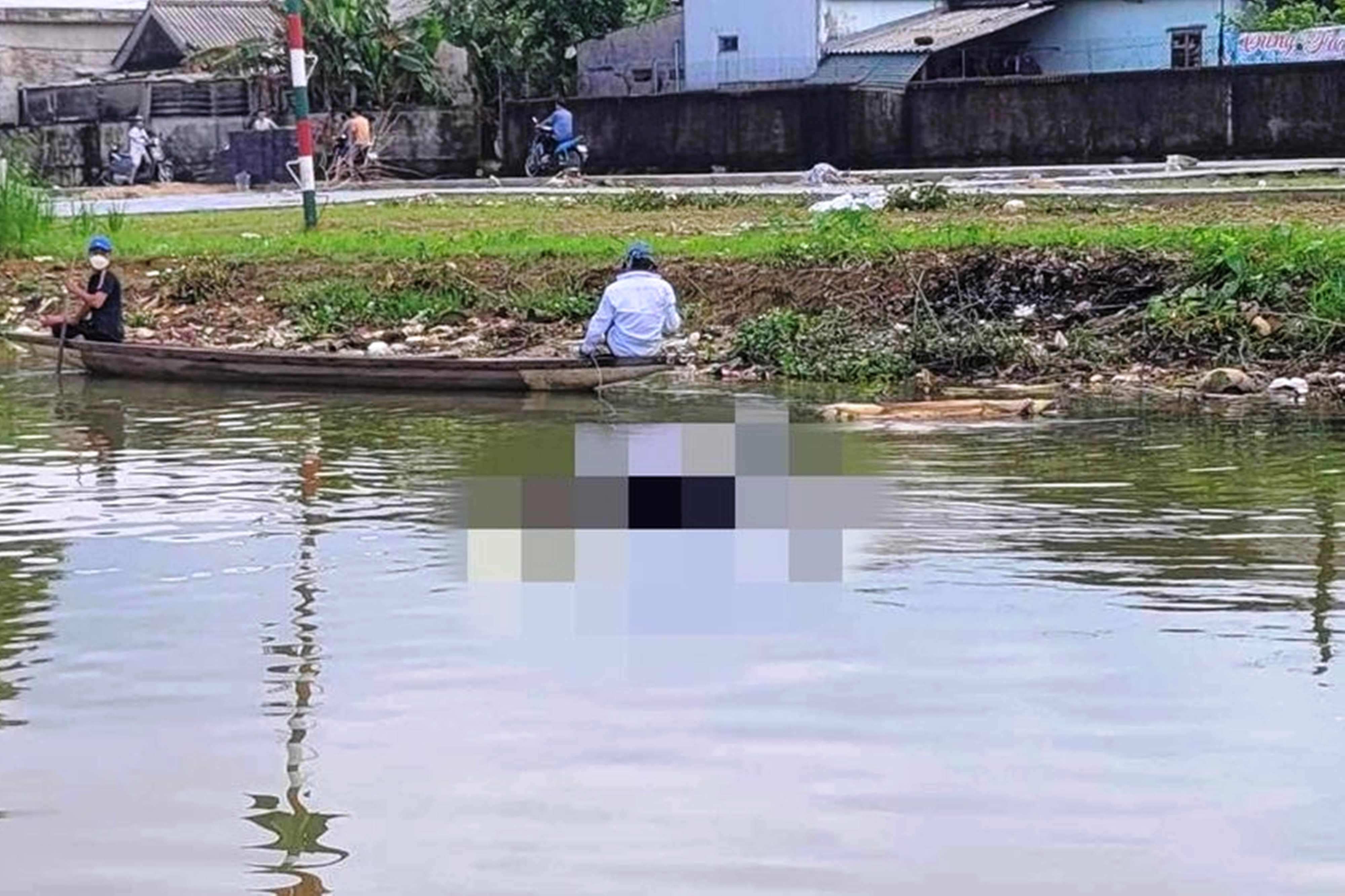 Phát hiện thi thể nam thanh niên nổi trên sông Hương